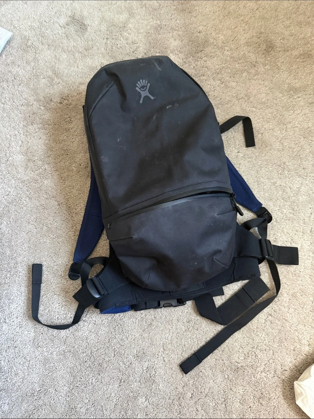 HydraFlask Journey Series 10L Daypack Backpack - Black (bladder not included)